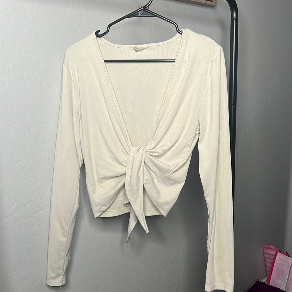 Cropped tie front top